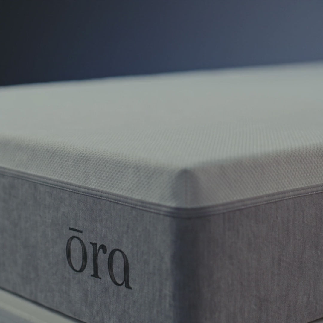Ora Ultra Mattress sink-in test #Lang_en